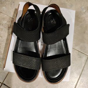 Franco Sarto black sandals size 7.5